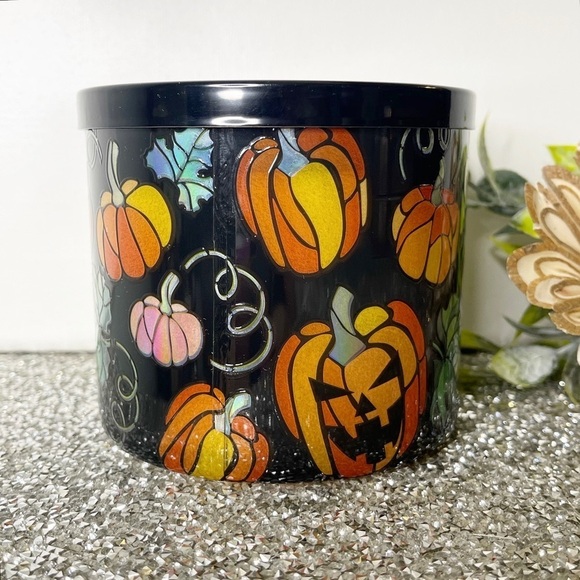 Bath & Body Works Halloween Fall Candle Pumpkin Carving Nwt - Picture 4 of 6